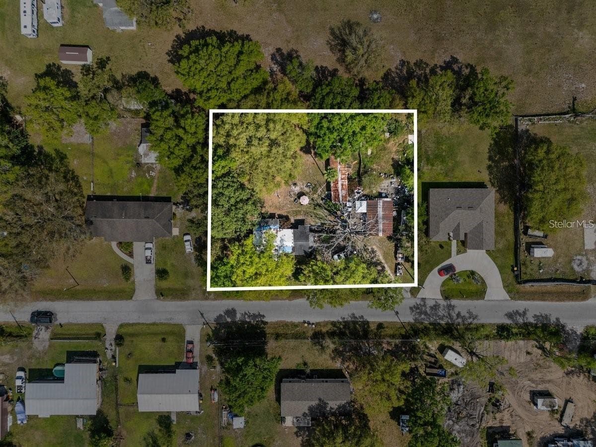 Manufactured Home at 213 10TH WAHNETA ST W, WINTER HAVEN, photo 16 of 17