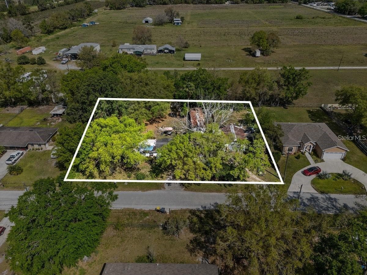 Manufactured Home at 213 10TH WAHNETA ST W, WINTER HAVEN, photo 17 of 17