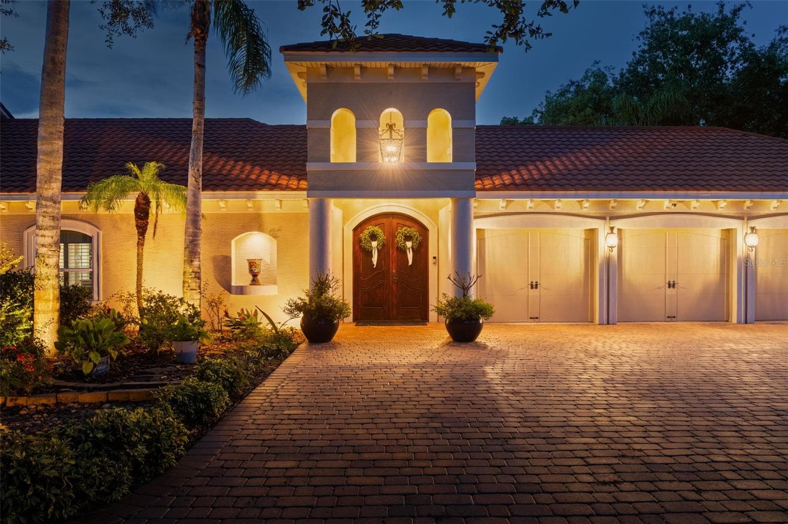 Single Family Residence at 817 HAIL CT, PORT ORANGE, photo 2 of 100