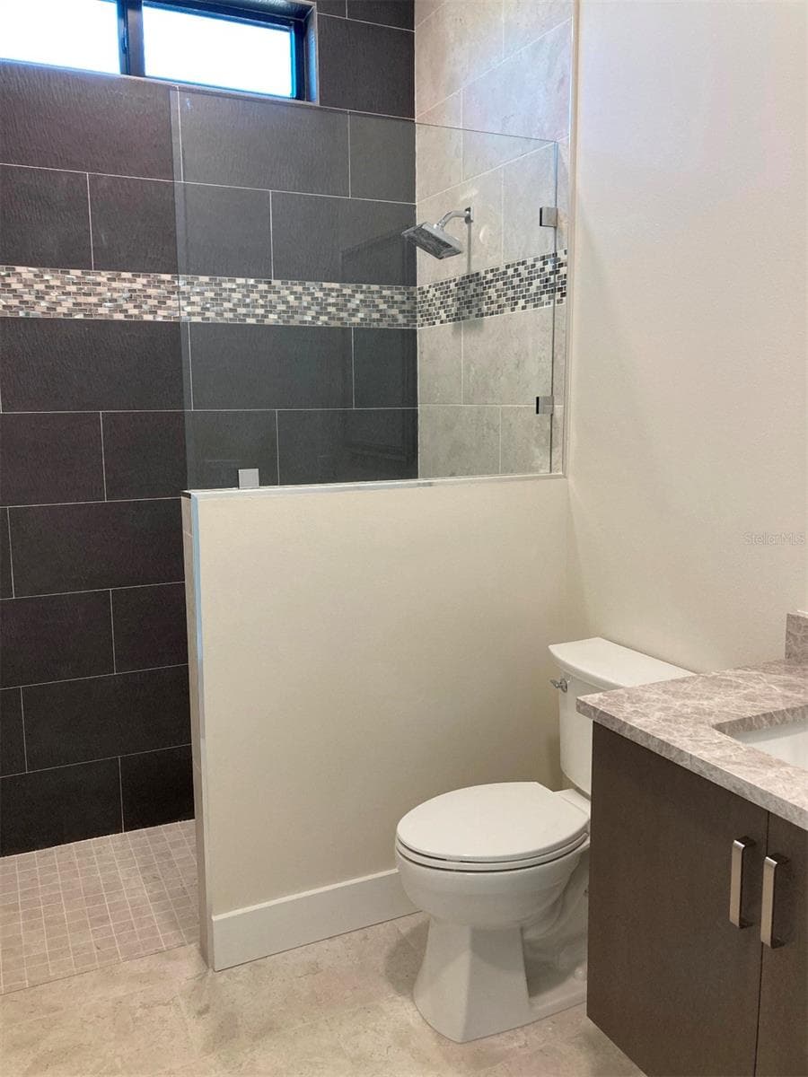 Bath for main floor office or bedroom - 2110 MICHELE DR, SARASOTA
