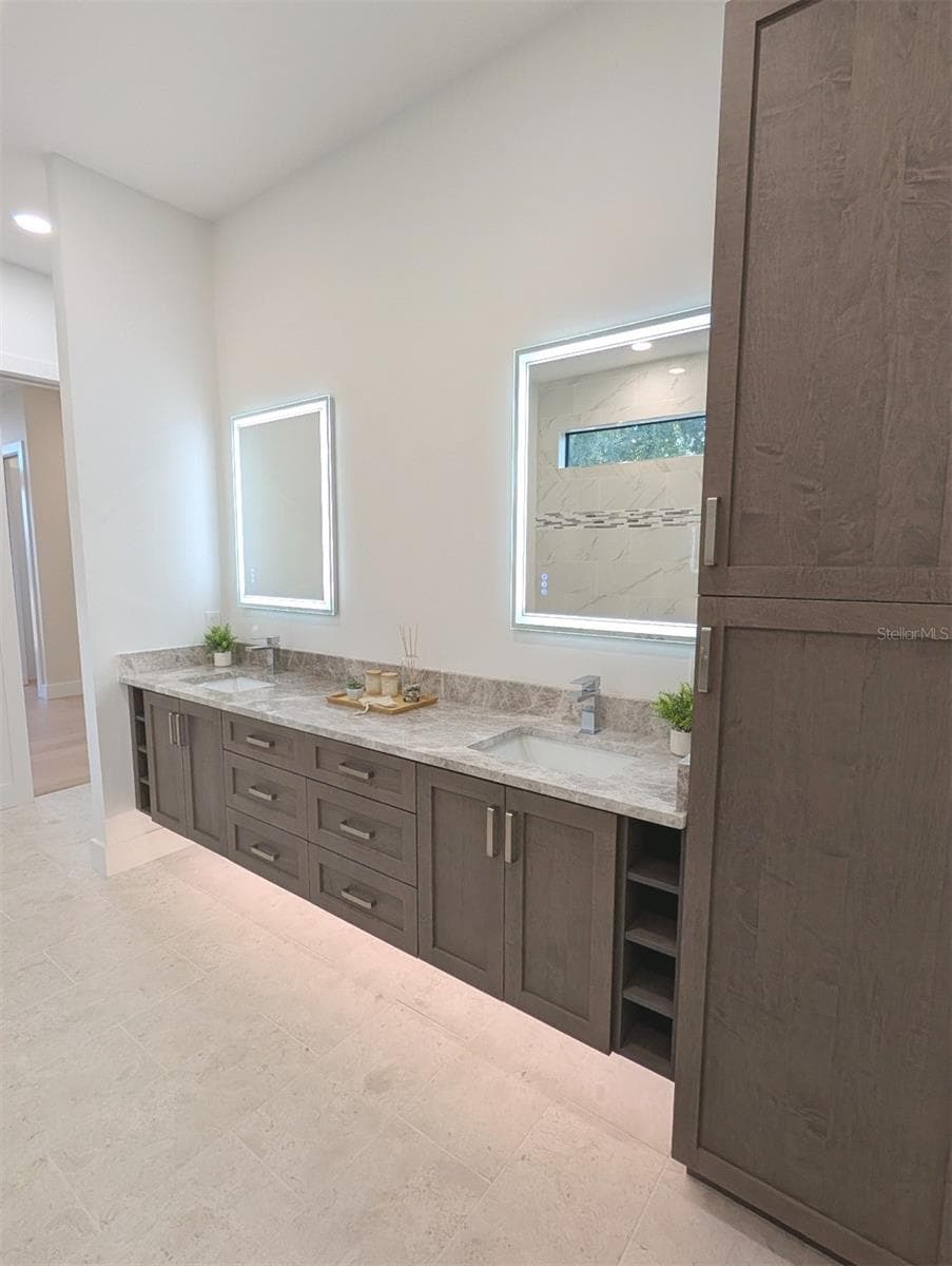 Single Family Residence at 2110 MICHELE DR, SARASOTA, photo 32 of 60