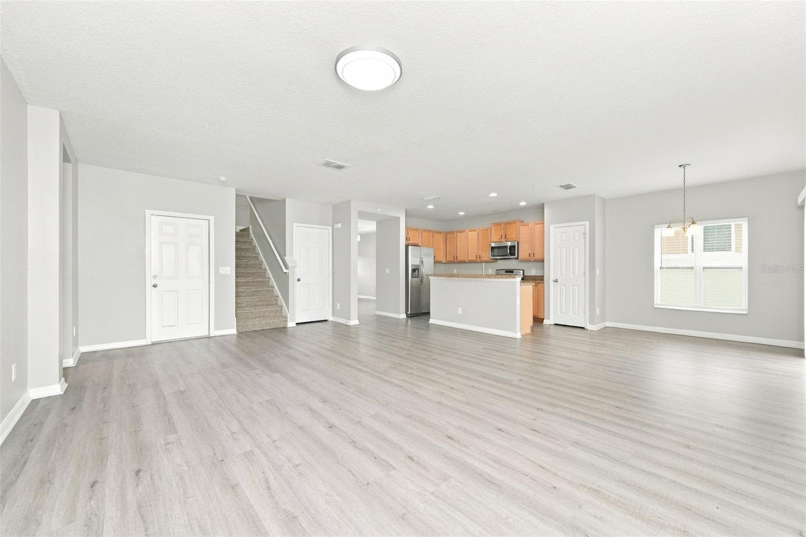 Single Family Residence at 642 BLACK EAGLE DR, GROVELAND, photo 12 of 42