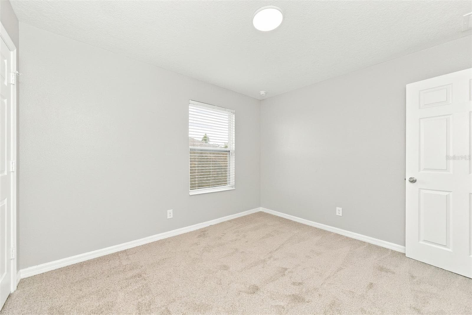 Single Family Residence at 642 BLACK EAGLE DR, GROVELAND, photo 33 of 42