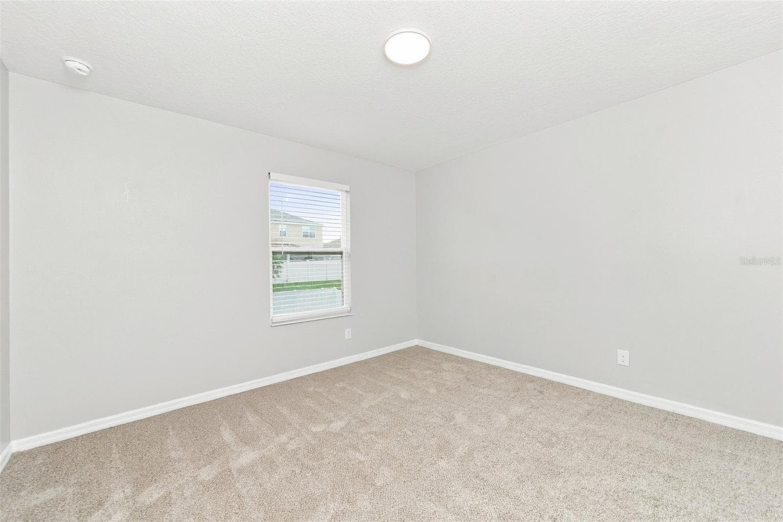 Single Family Residence at 642 BLACK EAGLE DR, GROVELAND, photo 35 of 42