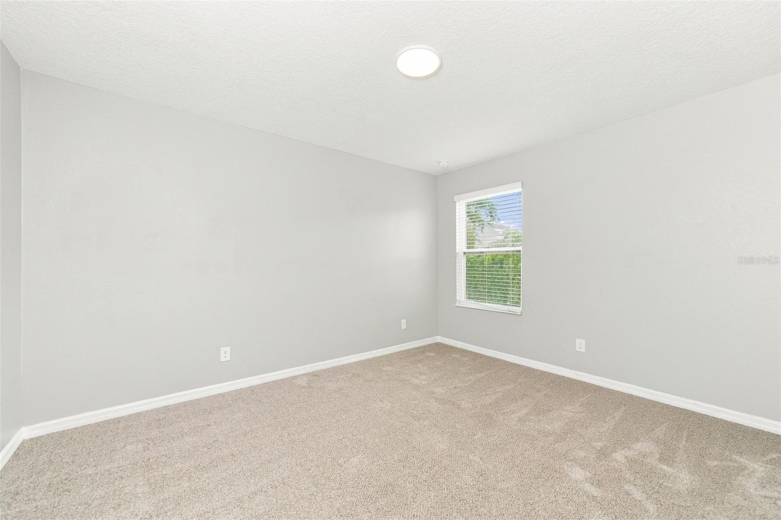 Single Family Residence at 642 BLACK EAGLE DR, GROVELAND, photo 38 of 42