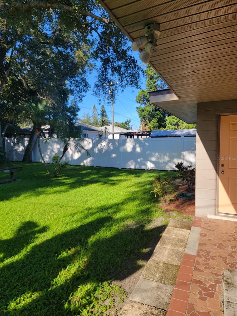 Single Family Residence at 516 1ST AVE E, BRADENTON, photo 51 of 67