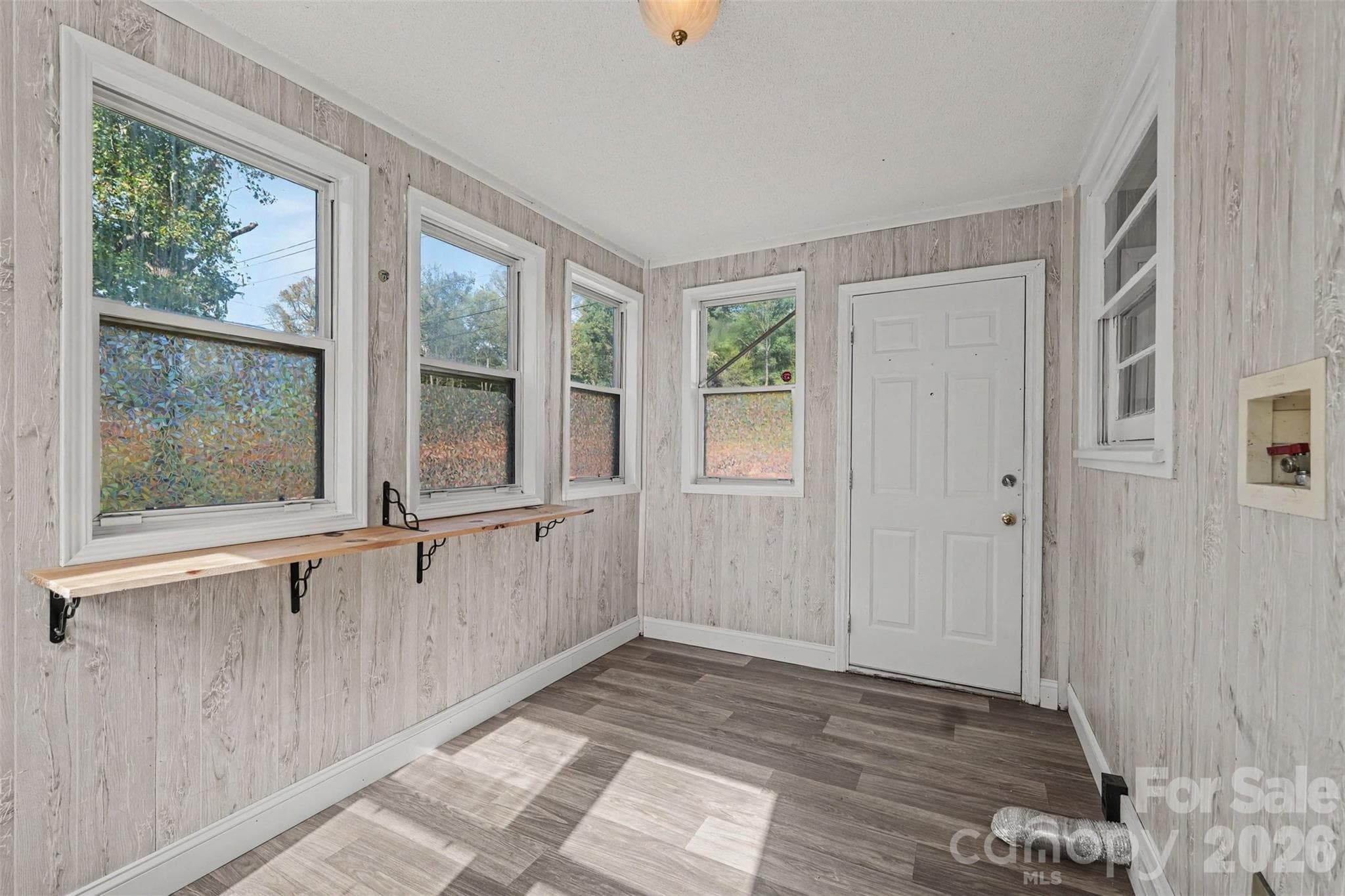 Single Family Residence at 4412 Reidsville Road, Winston Salem, photo 4 of 28