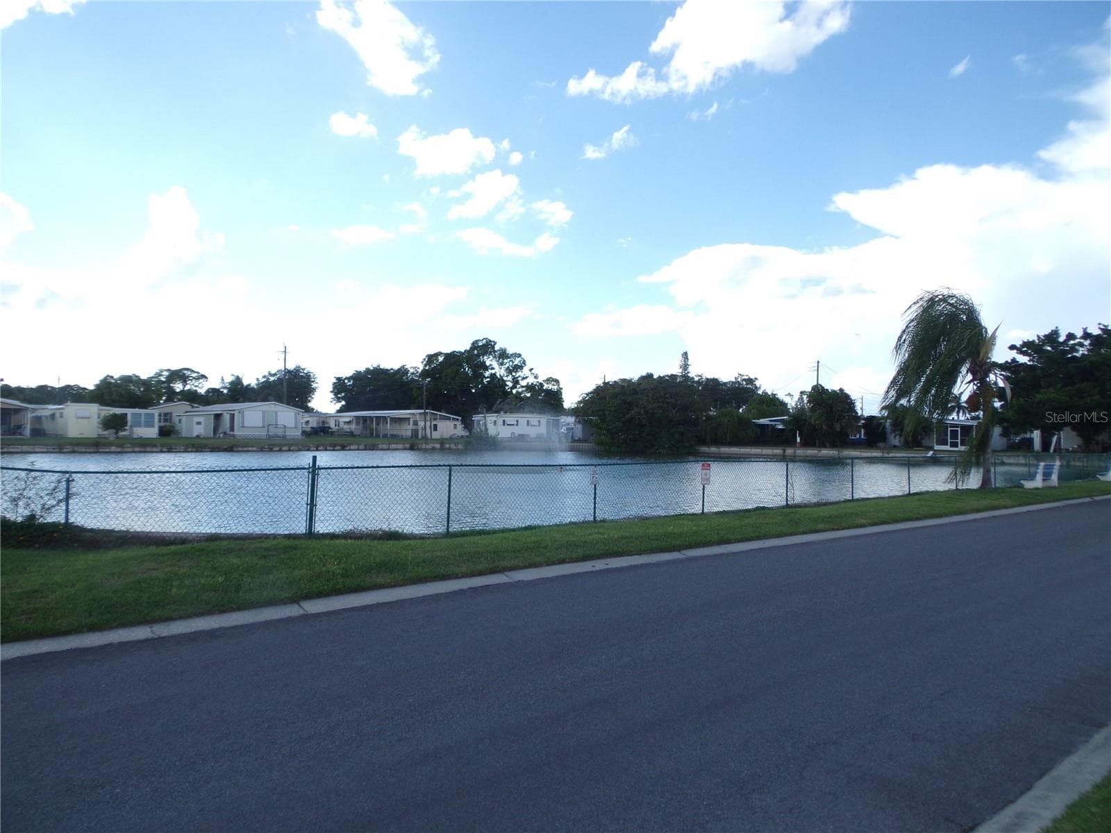 Mobile Home at 5127 8TH ST W, BRADENTON, photo 2 of 41