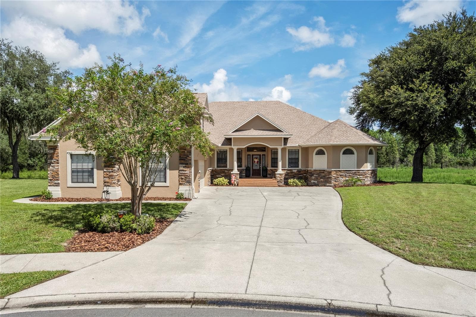 Single Family Residence at 8041 MARGATE WAY, LAKELAND, photo 2 of 65