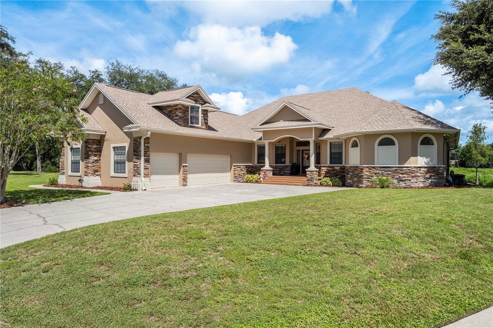 Single Family Residence at 8041 MARGATE WAY, LAKELAND, photo 3 of 65