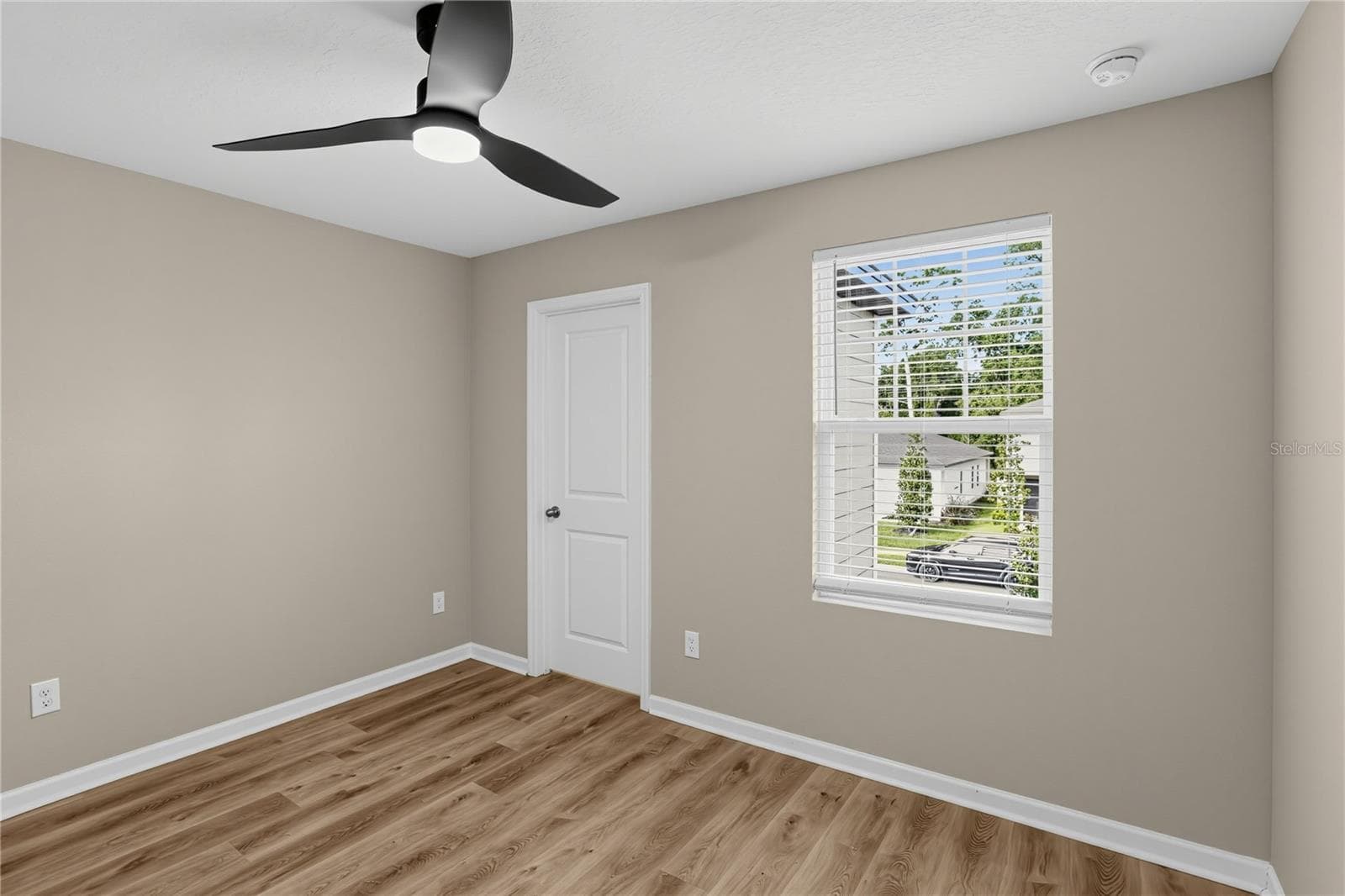 Single Family Residence at 1033 CADES COVE WAY, DELAND, photo 14 of 27