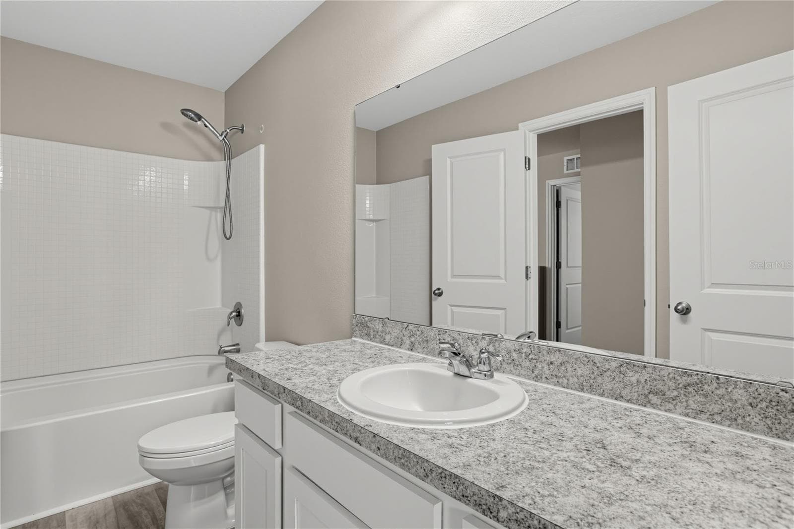 Single Family Residence at 1033 CADES COVE WAY, DELAND, photo 22 of 27