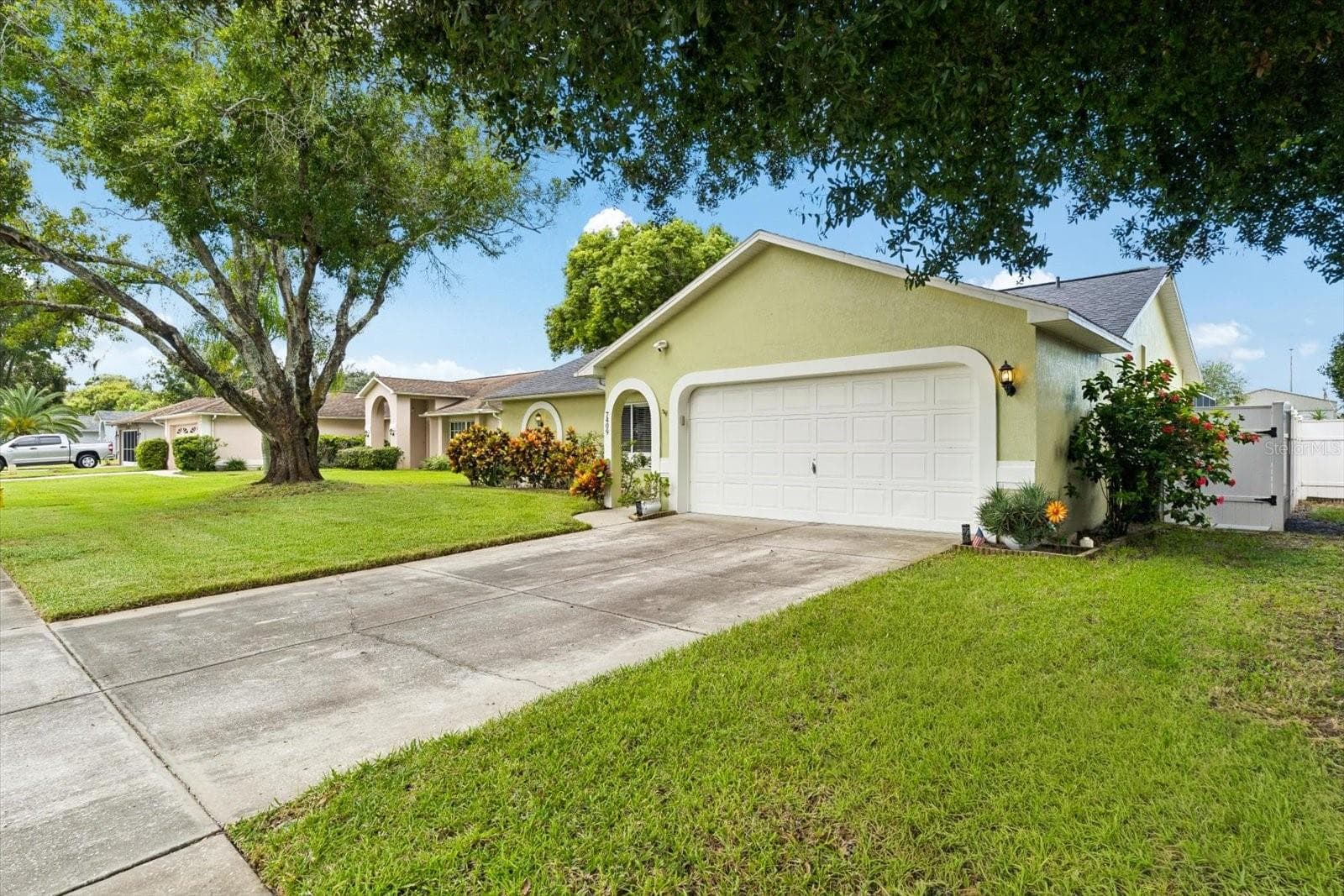 Single Family Residence at 7409 FAIRWOOD AVE, NEW PORT RICHEY, photo 4 of 47