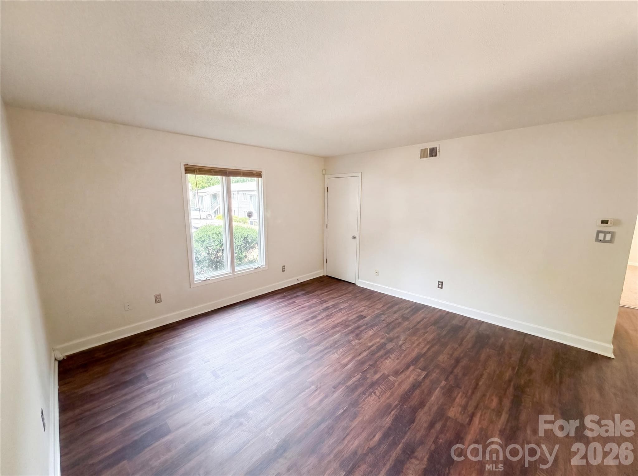 Condominium at 2020 Stoney Point Lane, Charlotte, photo 9 of 17