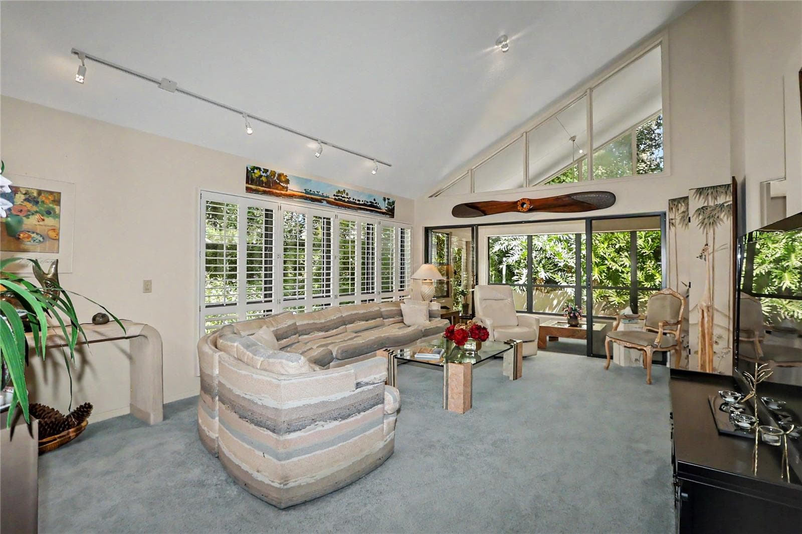 Villa at 1930 SE CLATTER BRIDGE RD, OCALA, photo 12 of 22