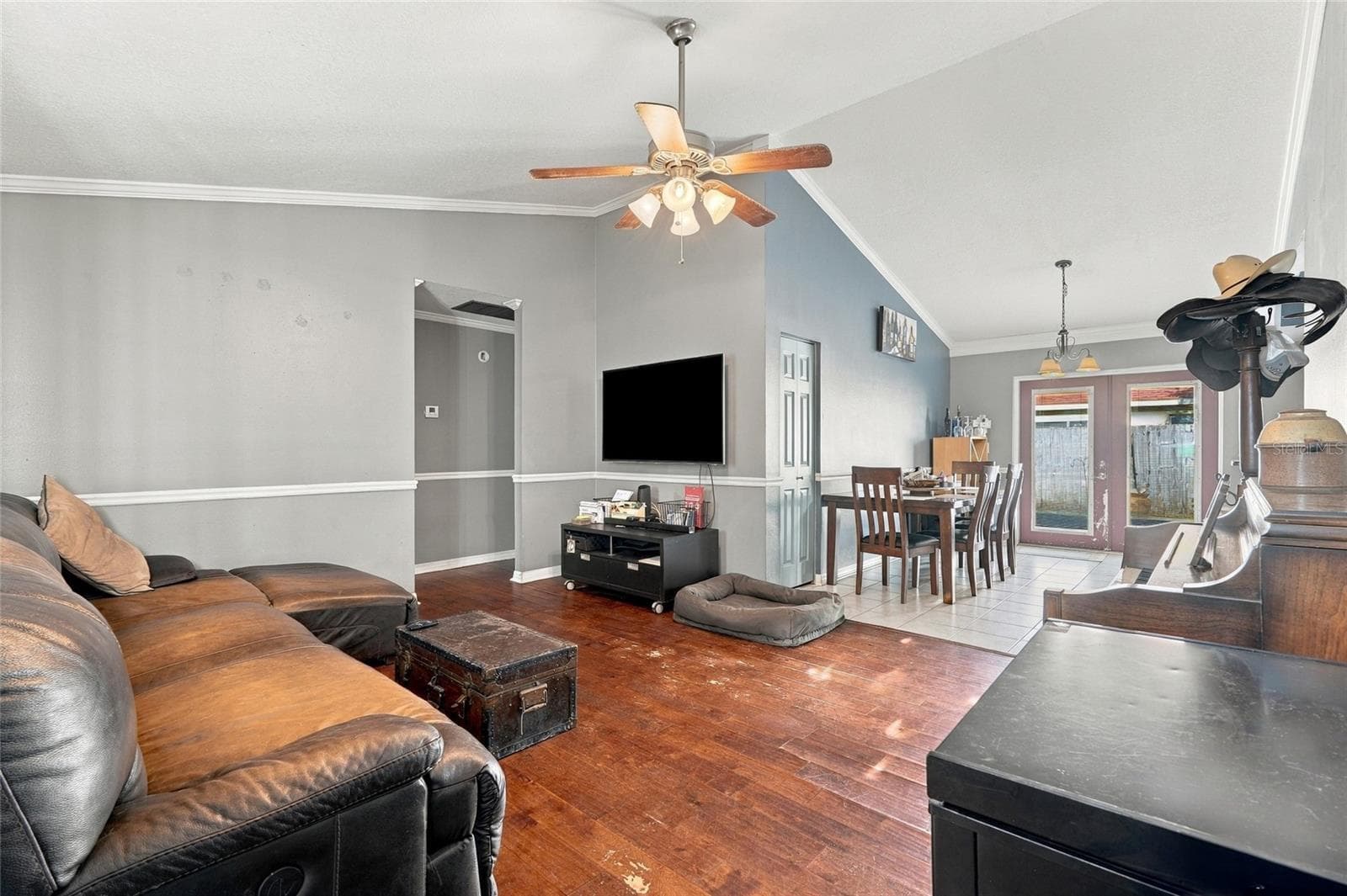 Single Family Residence at 1925 CASTLE BAY CT, OLDSMAR, photo 3 of 28