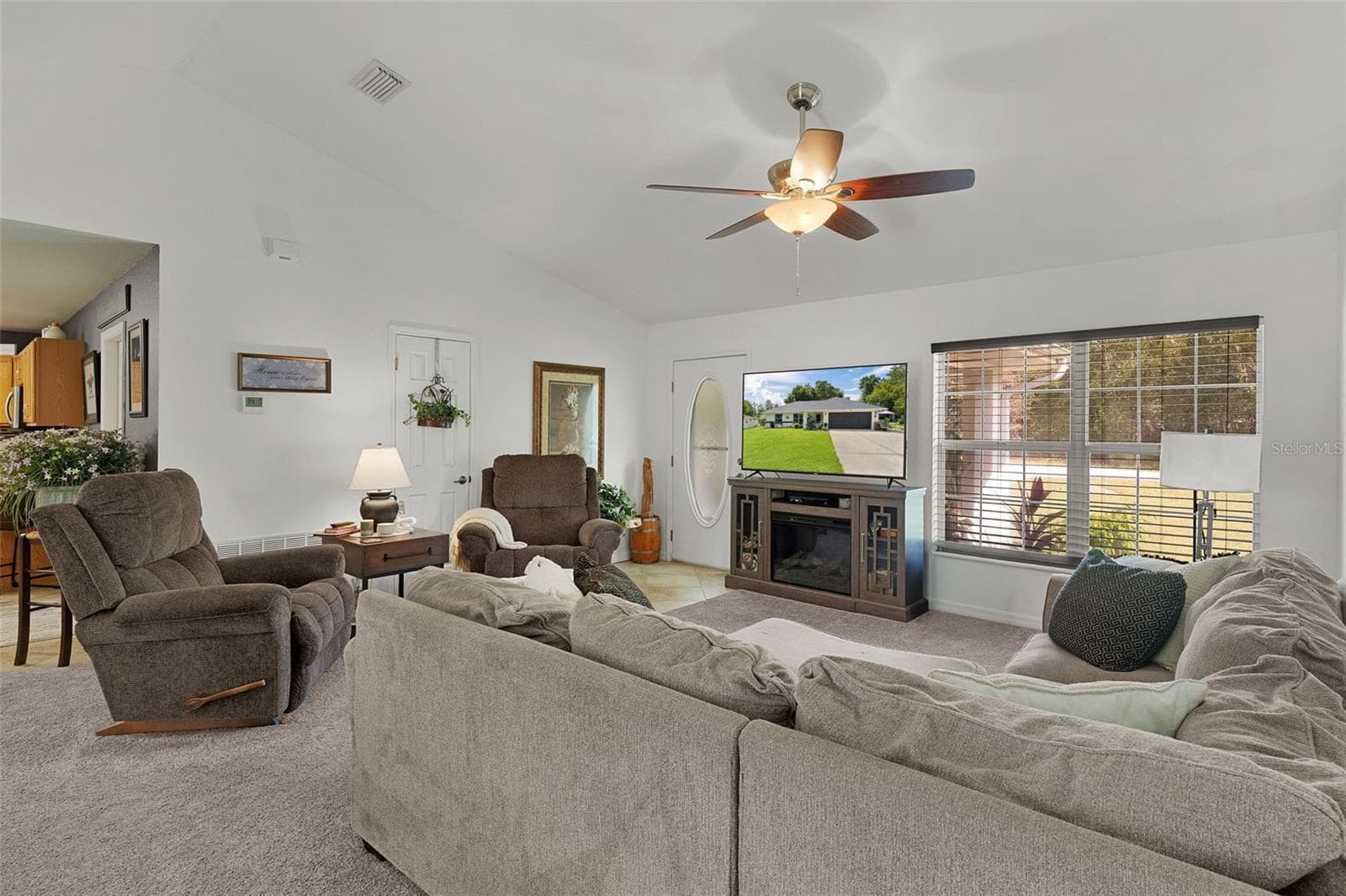 Single Family Residence at 8690 SE 158TH PL, SUMMERFIELD, photo 7 of 43