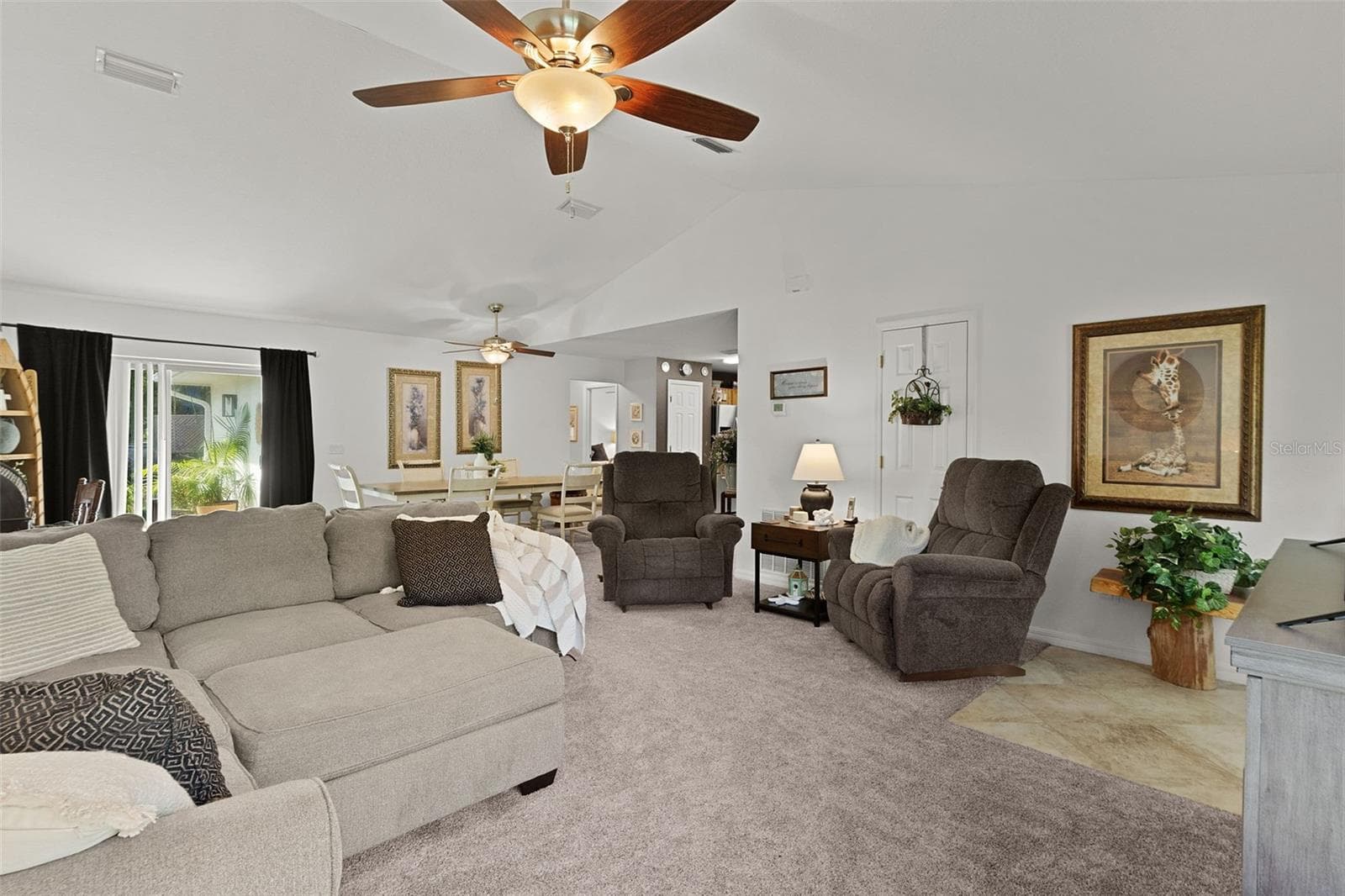 Single Family Residence at 8690 SE 158TH PL, SUMMERFIELD, photo 9 of 43