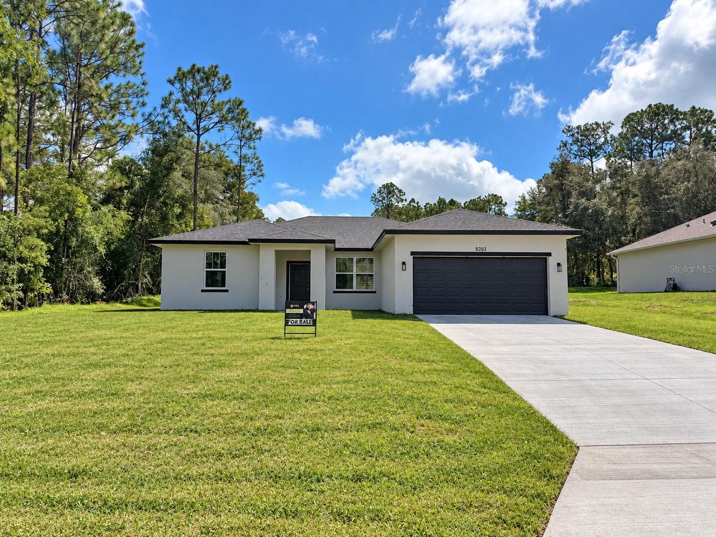 8203 N TRIANA DR