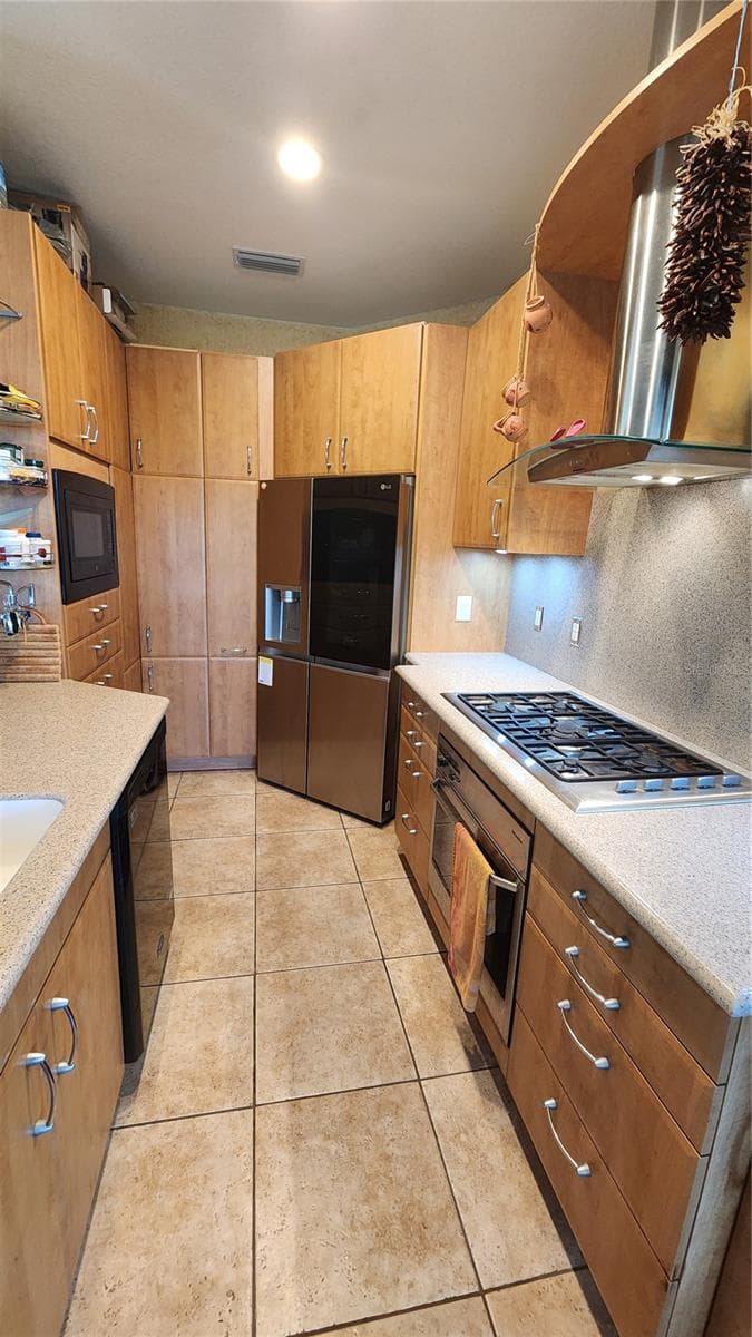 Condominium at 2484 MAGNOLIA CIR, NORTH PORT, photo 9 of 33