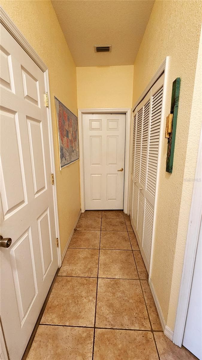 Condominium at 2484 MAGNOLIA CIR, NORTH PORT, photo 23 of 33