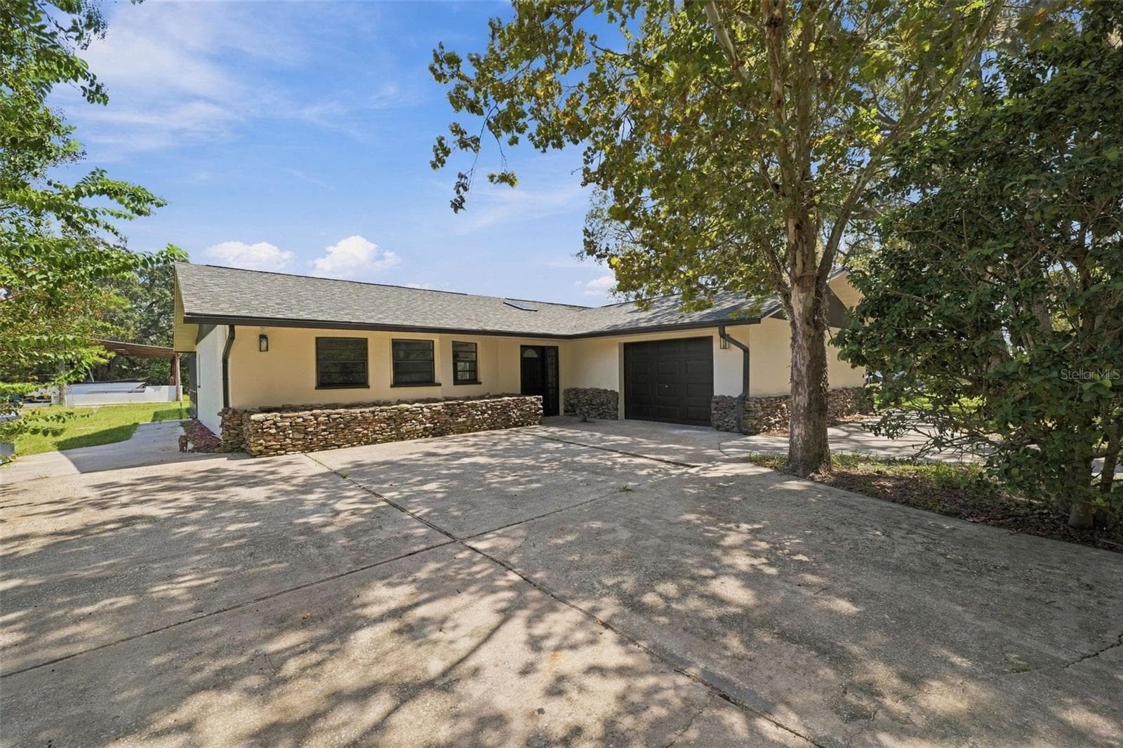 Single Family Residence at 15440 HAYS RD, SPRING HILL, photo 2 of 35