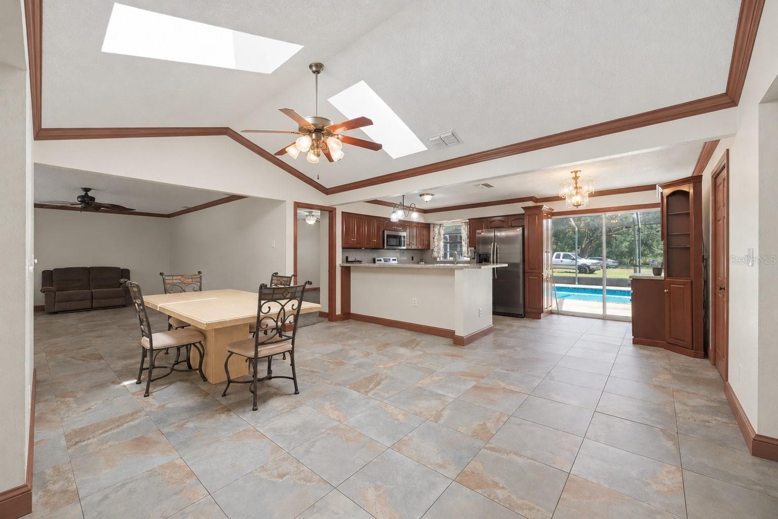 Single Family Residence at 15440 HAYS RD, SPRING HILL, photo 8 of 35