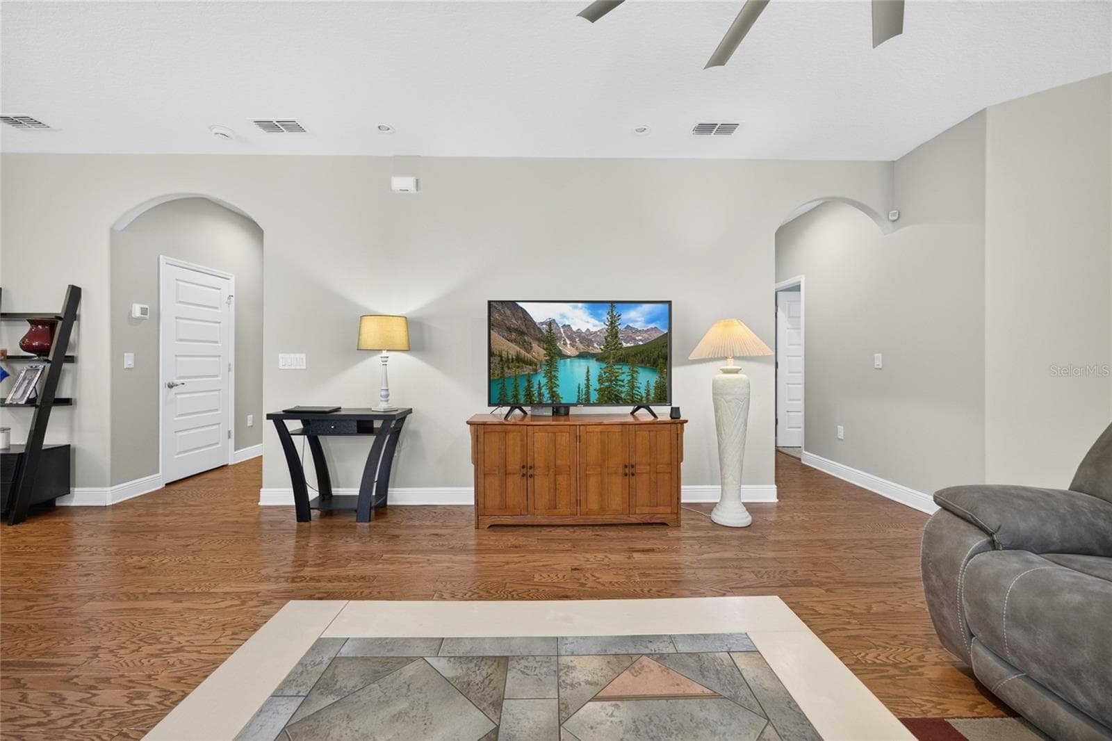Tri-Split Bedroom Floor Plan - 16137 HAMPTON CROSSING DR, WINTER GARDEN