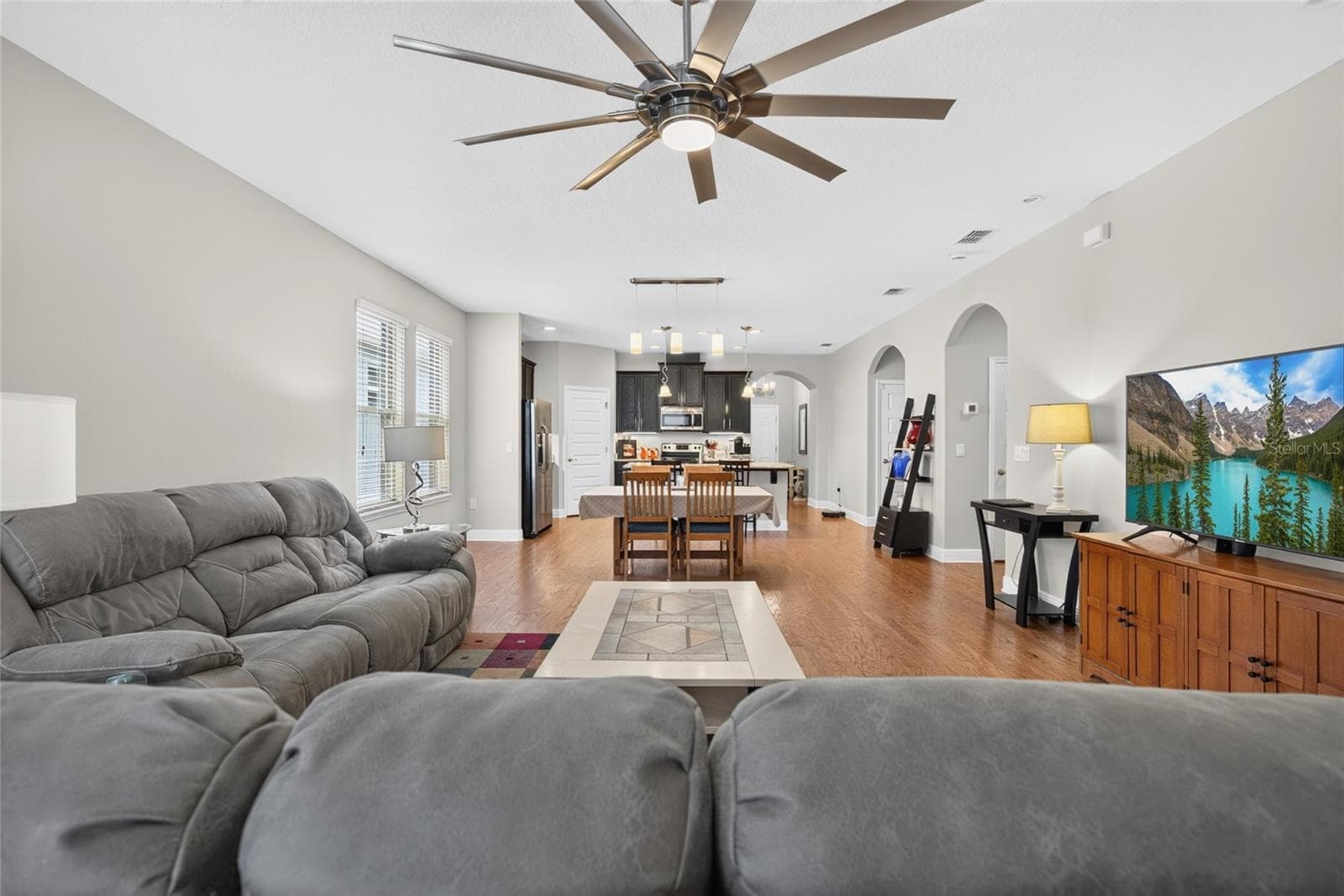 Family Room/Dining Room/Kitchen - 16137 HAMPTON CROSSING DR, WINTER GARDEN