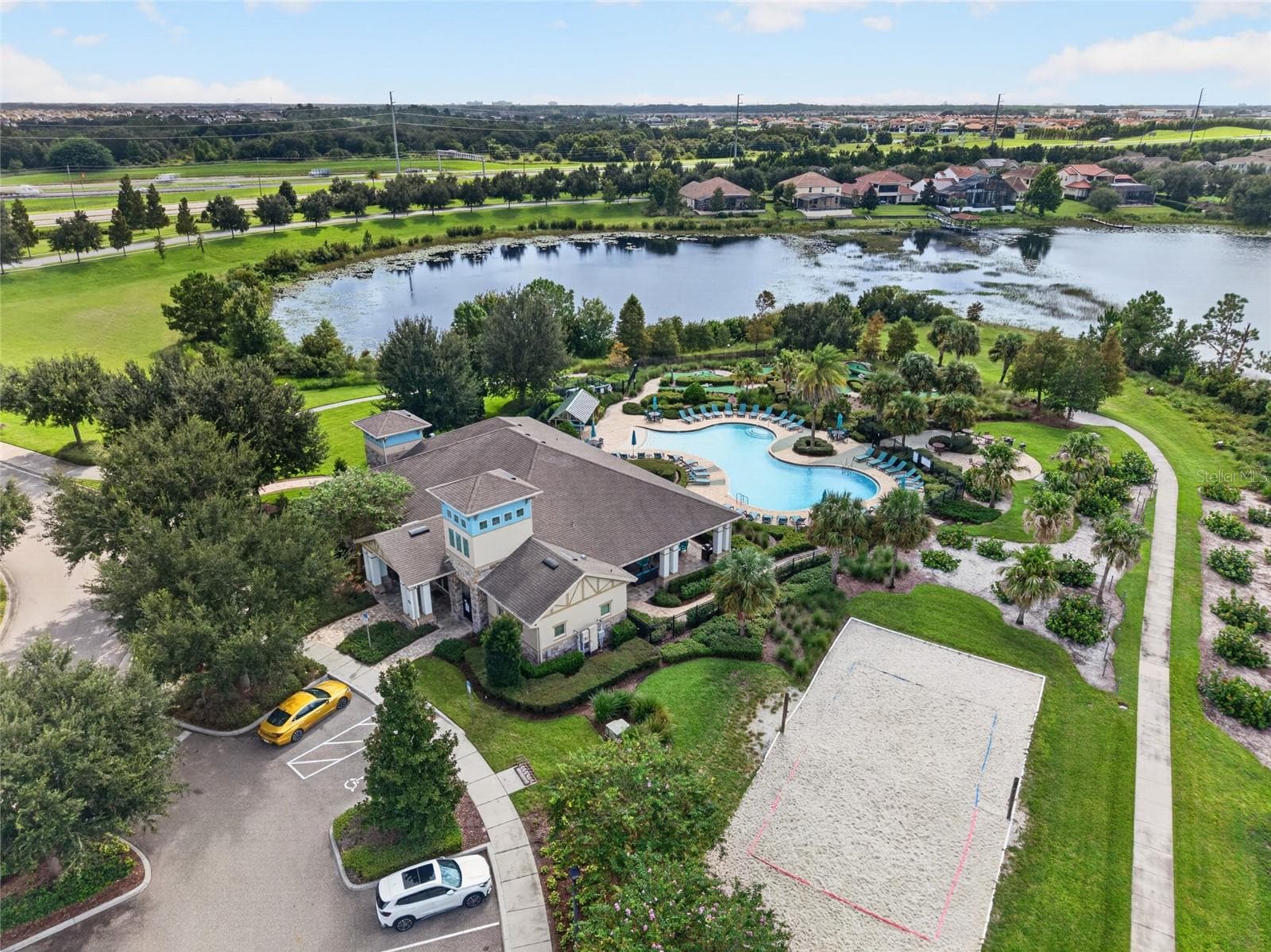 Community Clubhouse, Pool, & Hickory Nut Lake - 16137 HAMPTON CROSSING DR, WINTER GARDEN