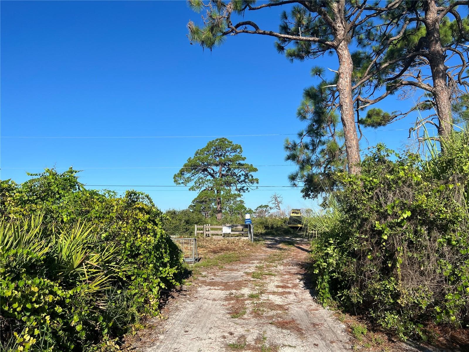 ENTRANCE TO LEMON BAY PRESERVE - EUCLID RD, VENICE