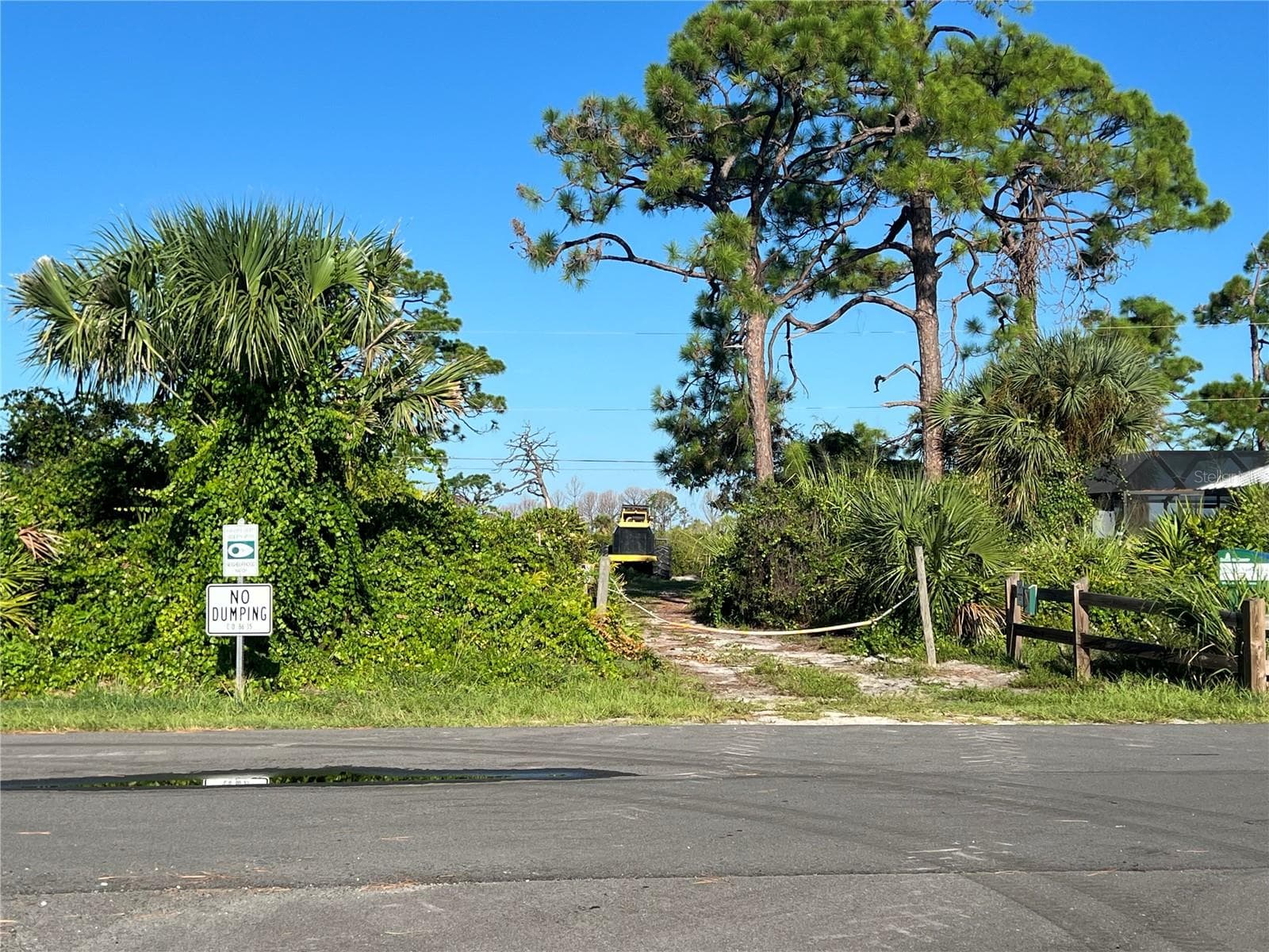 SOUTH VENICE LEMON BAY PRESERVE ENTRANCE JUST DOWN THE STREET - EUCLID RD, VENICE