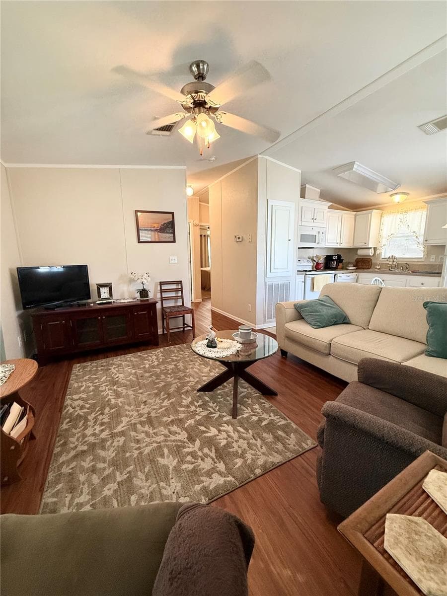 Manufactured Home at 6904 CORTEZ RD W #10, BRADENTON, photo 22 of 33