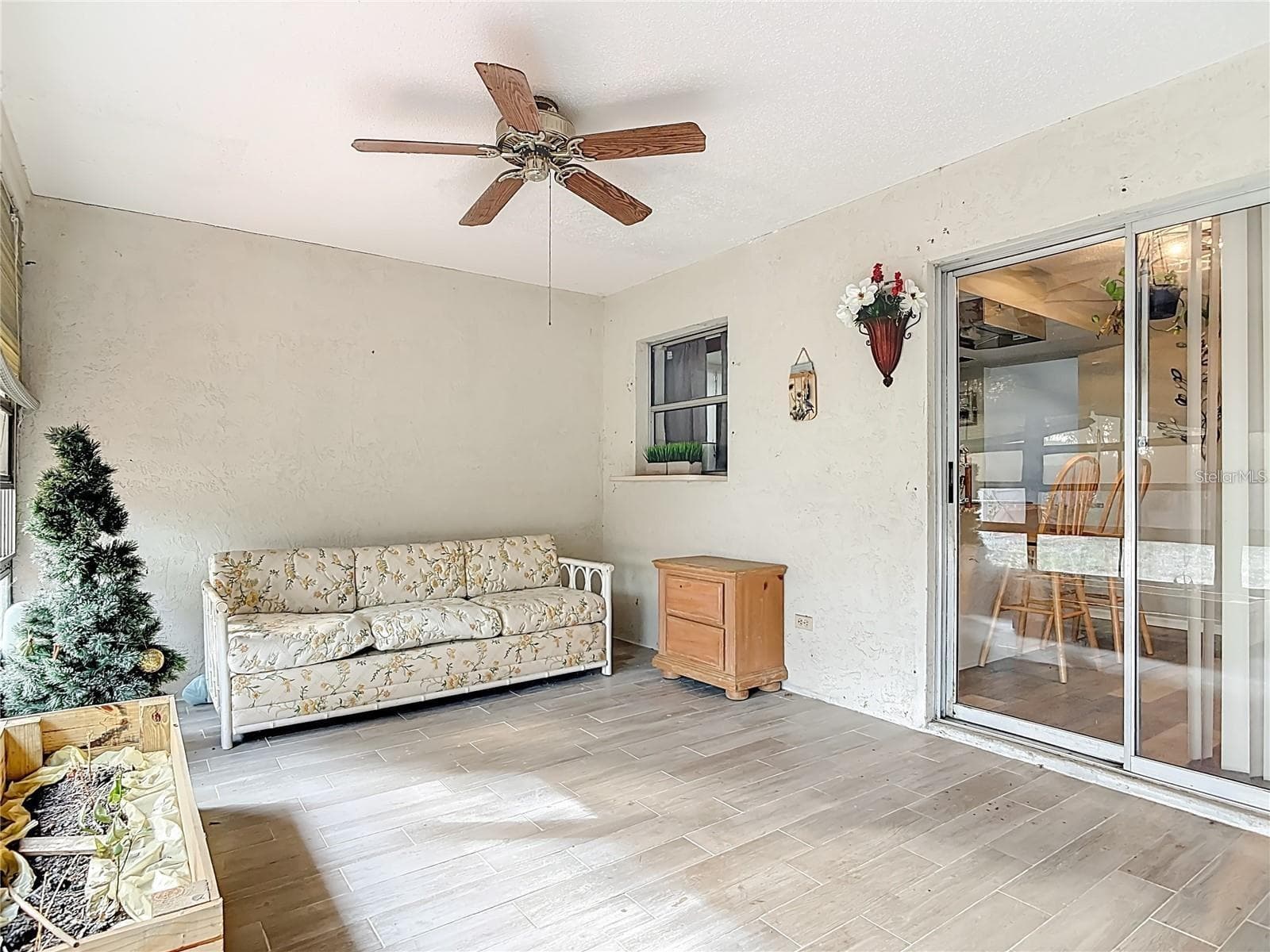 Single Family Residence at 2091 OLDHAM AVE, DELTONA, photo 21 of 43