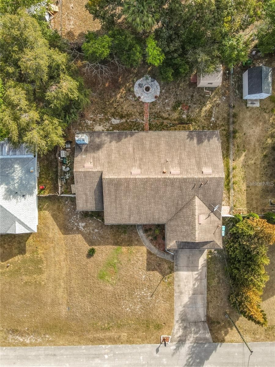 Single Family Residence at 2091 OLDHAM AVE, DELTONA, photo 39 of 43