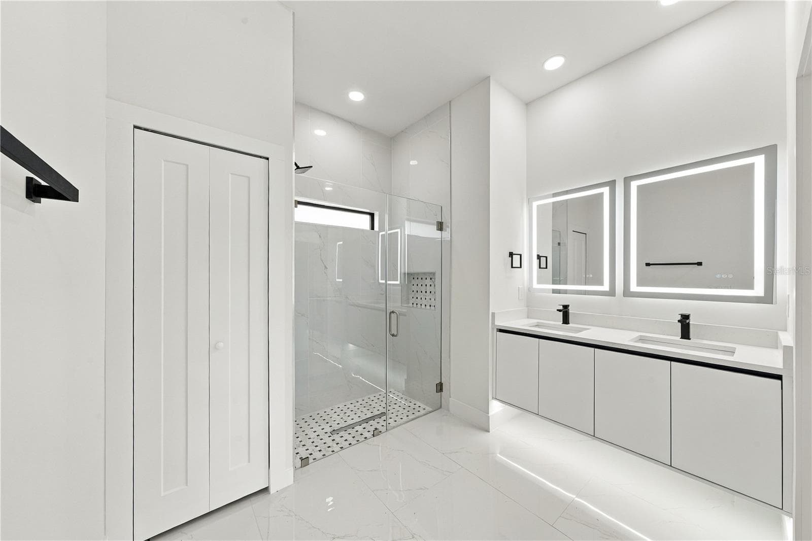 Primary Bathroom - 3320 TUPELO AVE, NORTH PORT