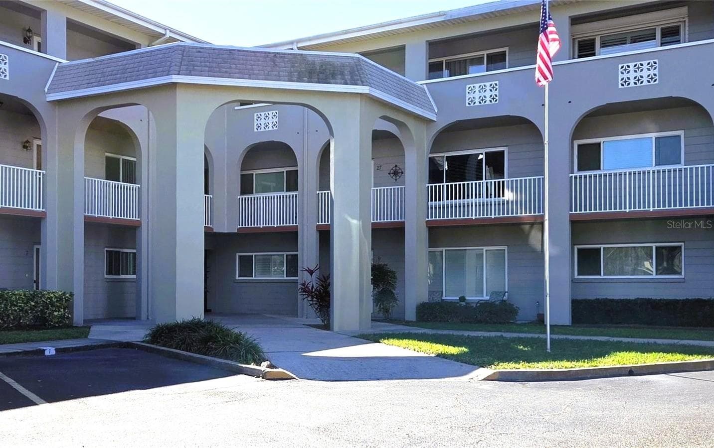 2229 AMERICUS BLVD W #7