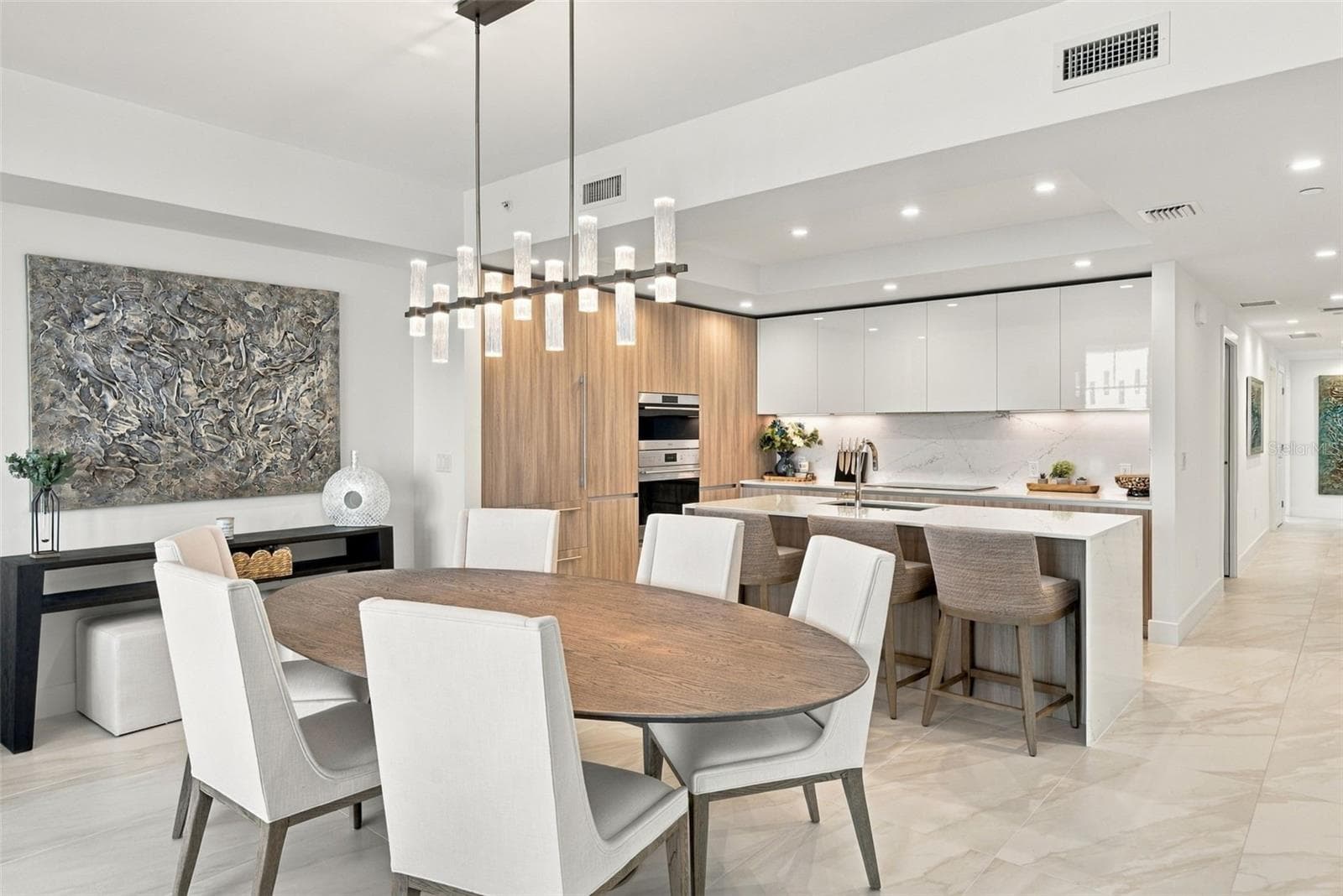 Condominium at 5713 BOWEN DANIEL DR #1504, TAMPA, photo 19 of 92