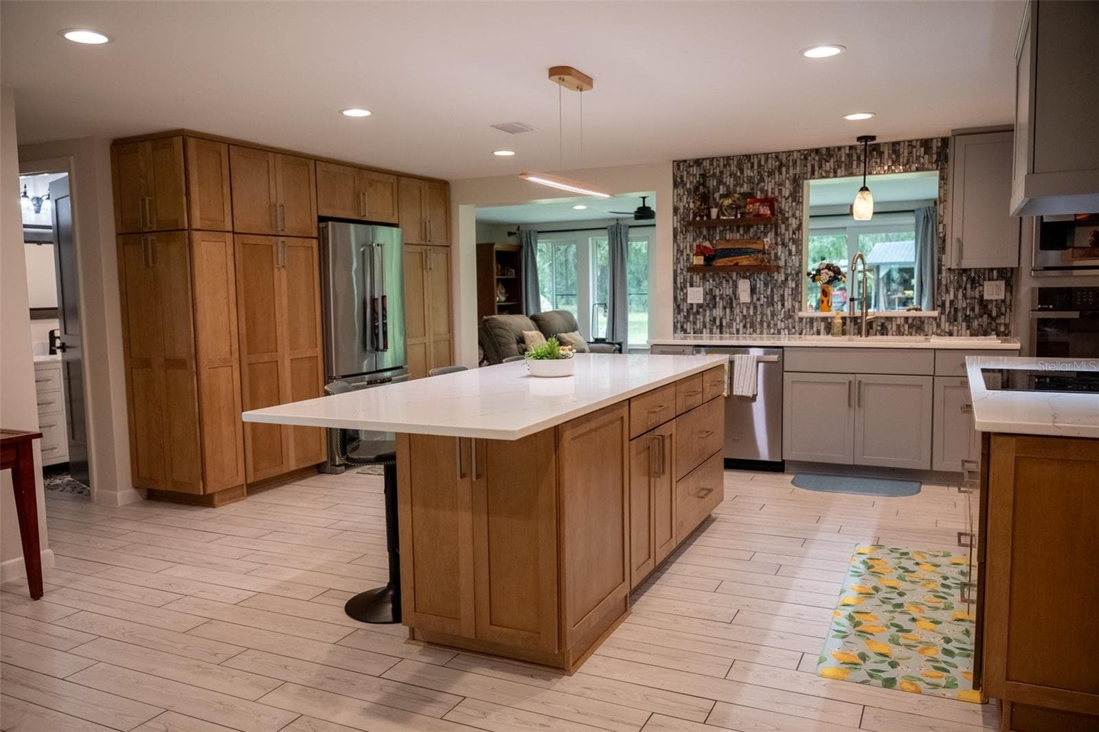 Kitchen - 9797 CR 674, BUSHNELL