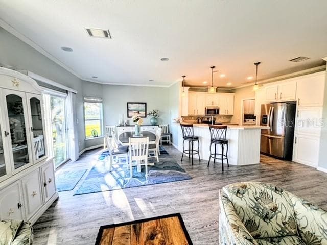 Manufactured Home at 822 S WATERWAY, VENICE, photo 5 of 31