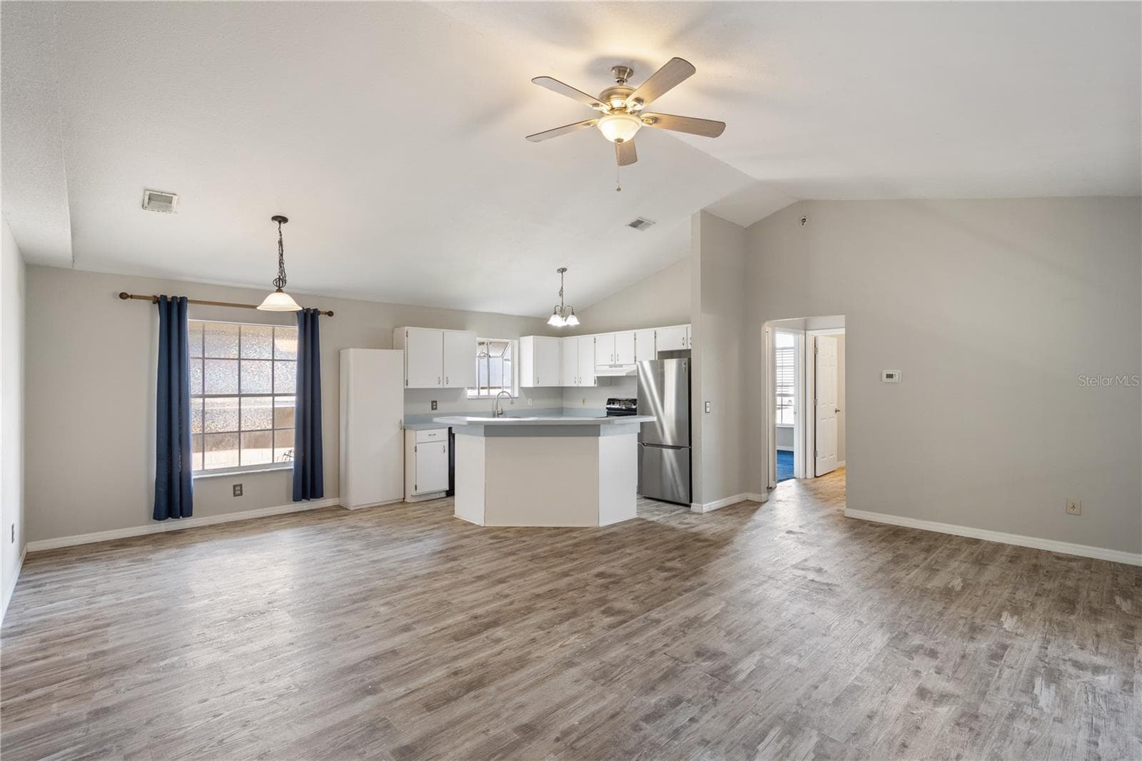 NEW Interior paint - 9848 PINEY POINT CIR, ORLANDO