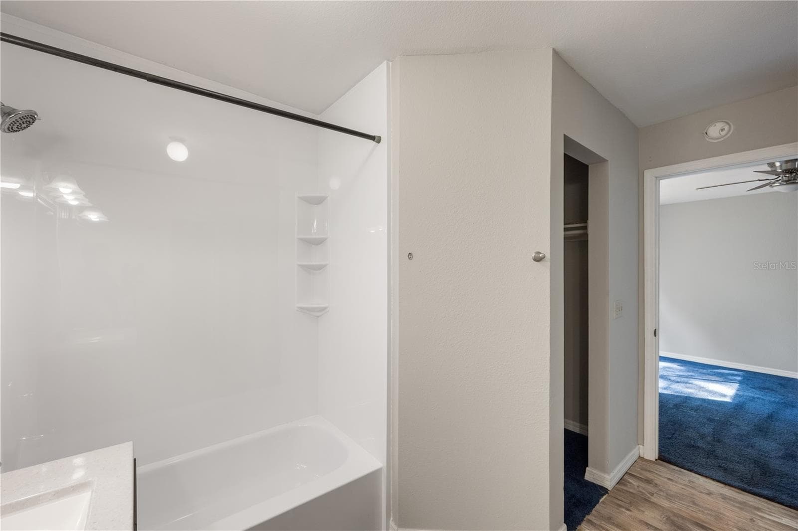 Shower and walk in closet - 9848 PINEY POINT CIR, ORLANDO