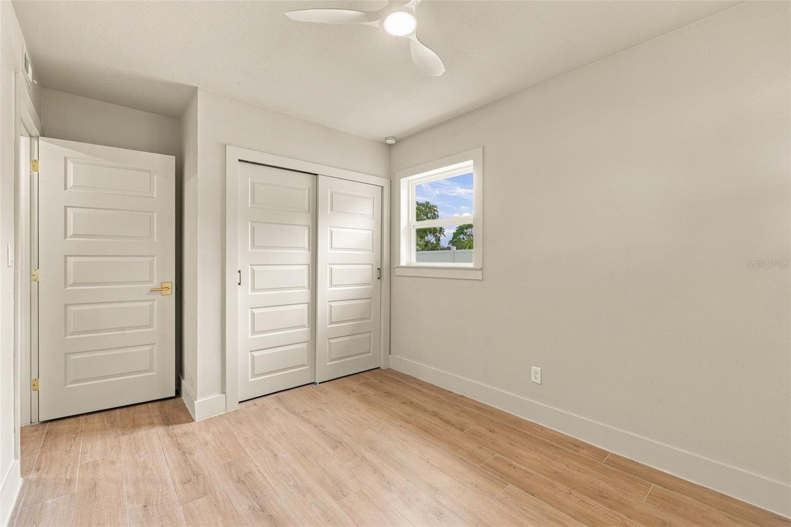 Single Family Residence at 3946 HELENA ST NE, ST PETERSBURG, photo 24 of 34
