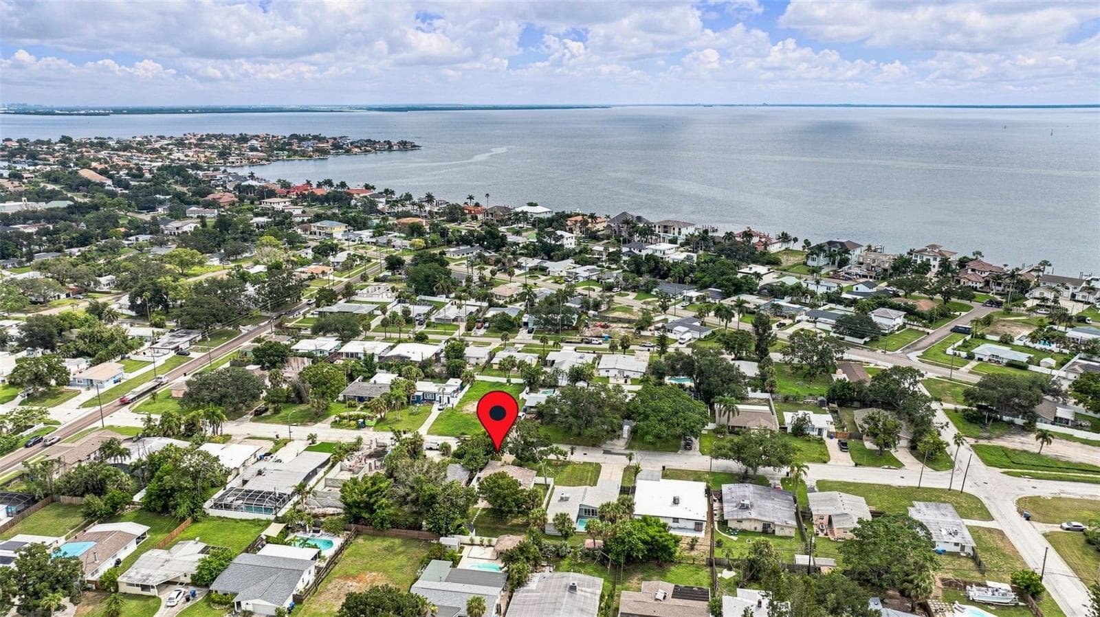Single Family Residence at 3946 HELENA ST NE, ST PETERSBURG, photo 30 of 34