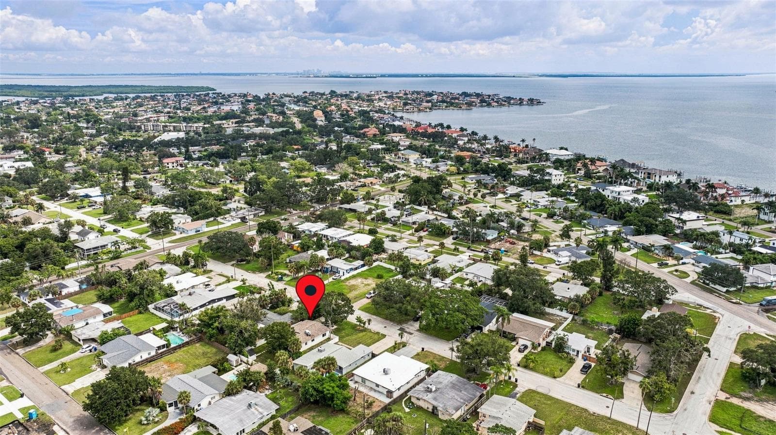Single Family Residence at 3946 HELENA ST NE, ST PETERSBURG, photo 31 of 34