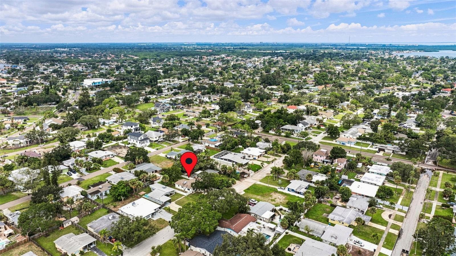 Single Family Residence at 3946 HELENA ST NE, ST PETERSBURG, photo 33 of 34