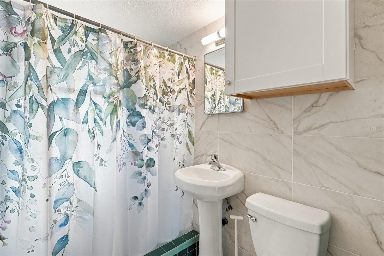 Single Family Residence at 1305 ROCKY CREEK LN, ENGLEWOOD, photo 12 of 22