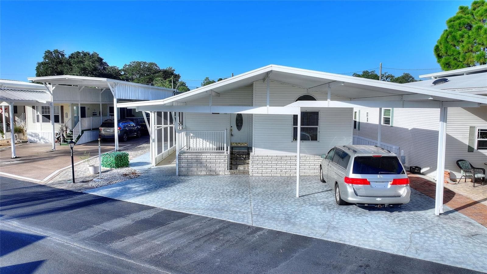 439 PAR PINES BLVD