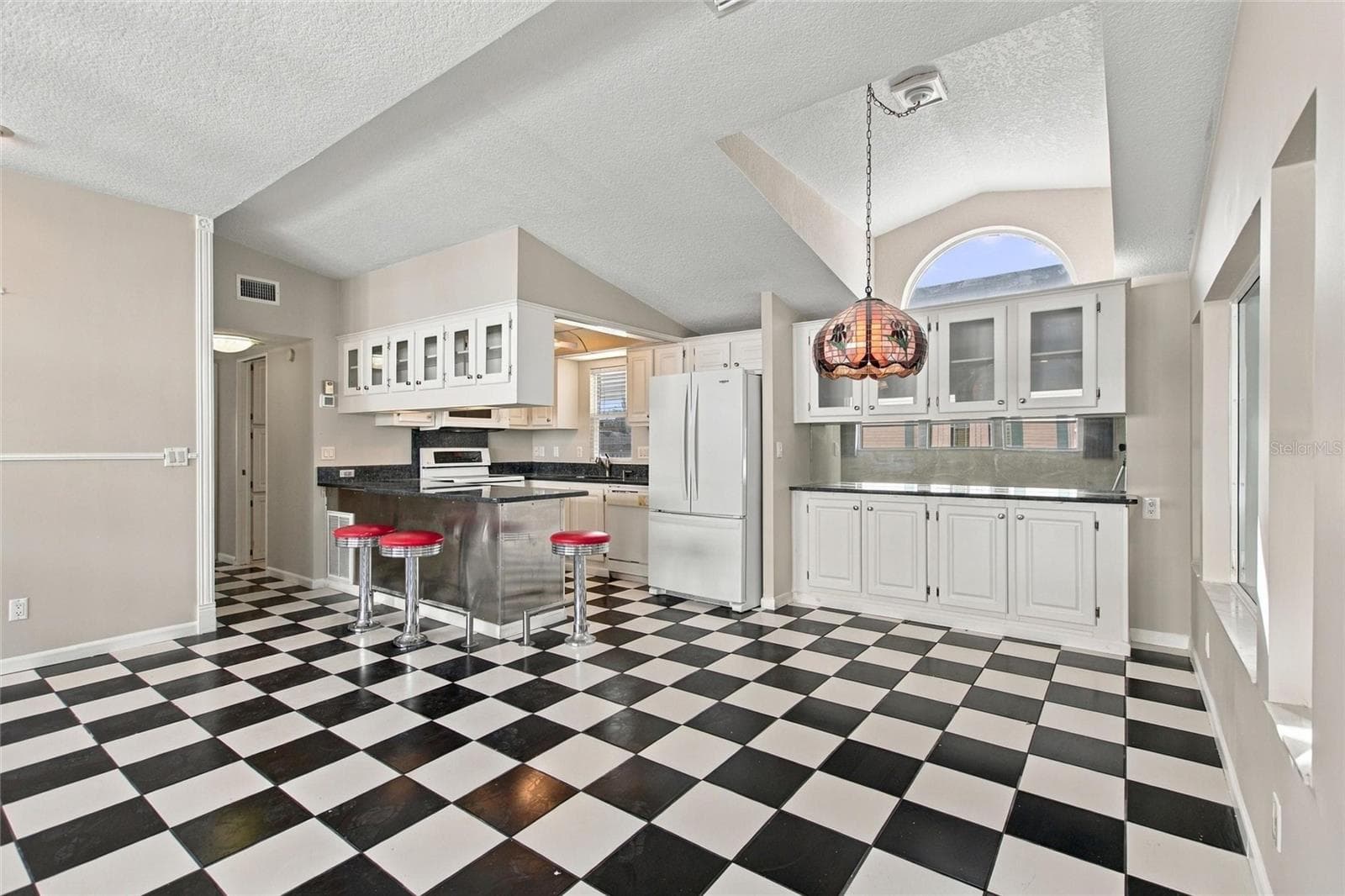 Breakfast nook area - 439 PAR PINES BLVD, DAVENPORT