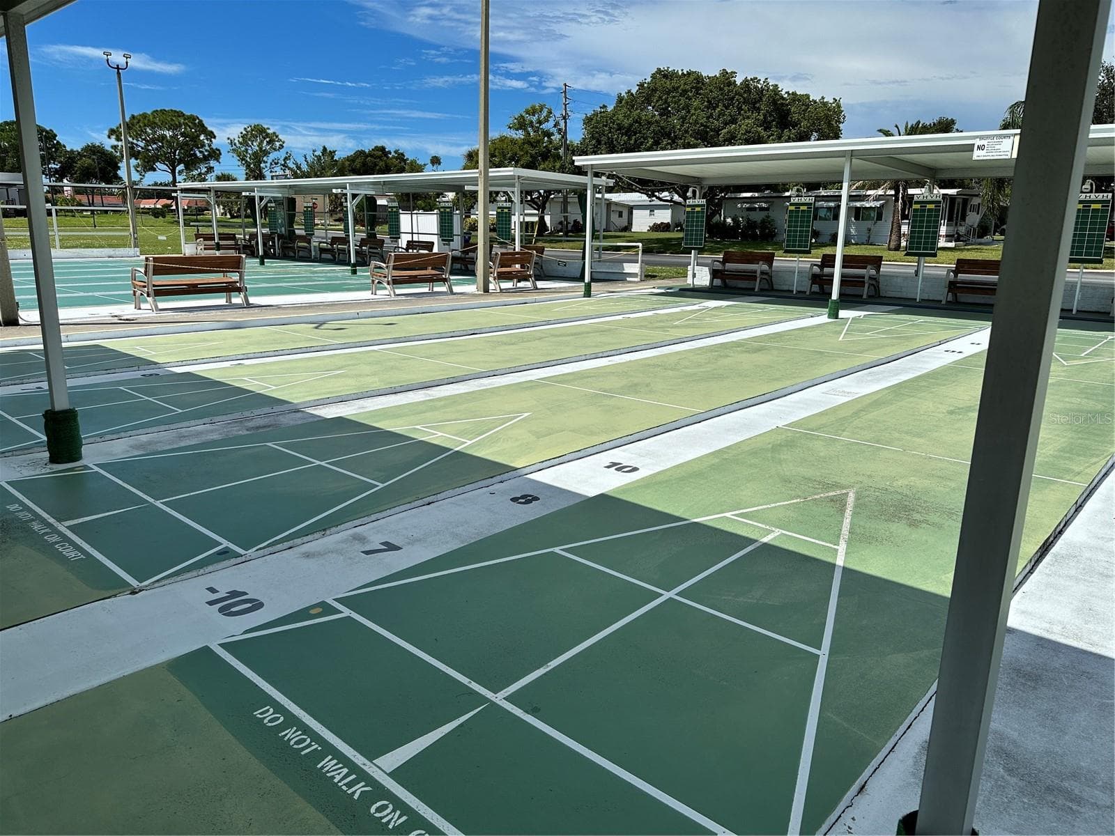 Mobile Home at 55 LEXINGTON CT #12, PALM HARBOR, photo 41 of 54